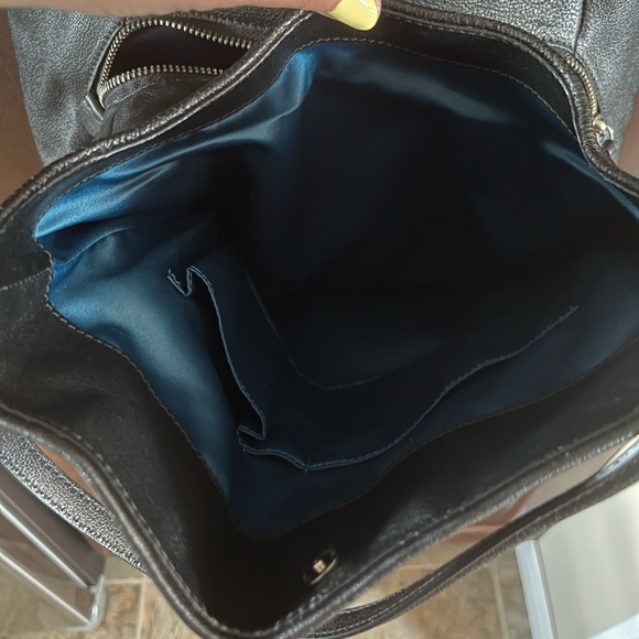 Coach monogram and leather shoulder bag. - Picture 6 of 12